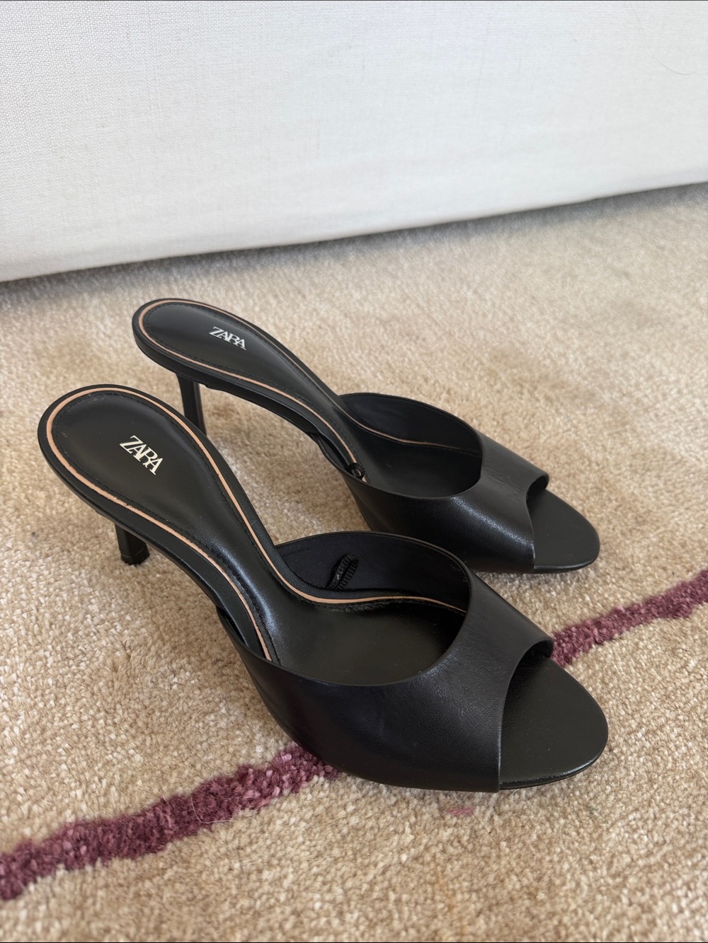 Zara Black Open-Toe Slide Mules
